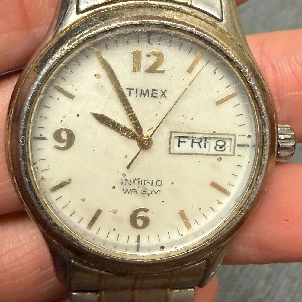 Timex Indiglo WR 30M Watch Silver Gold Day Date Expansion Band Running